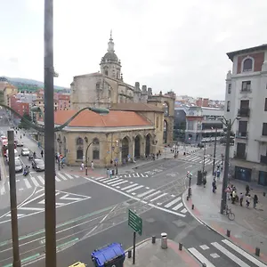 Piso Grande Y Luminoso En El Casco Viejo De Apartamento Bilbao